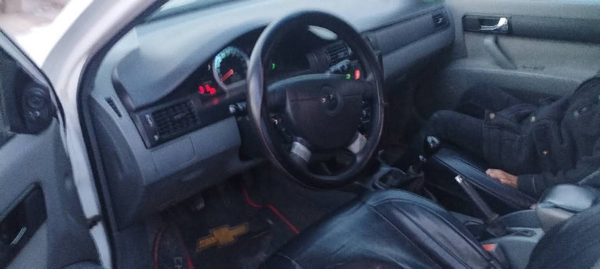 اوبتره كير عادي 2013 سياره جاهز
من كلشي بوند جاملغات كدام صبغ شرط تحويل 

السعر 75 مجال ***********
