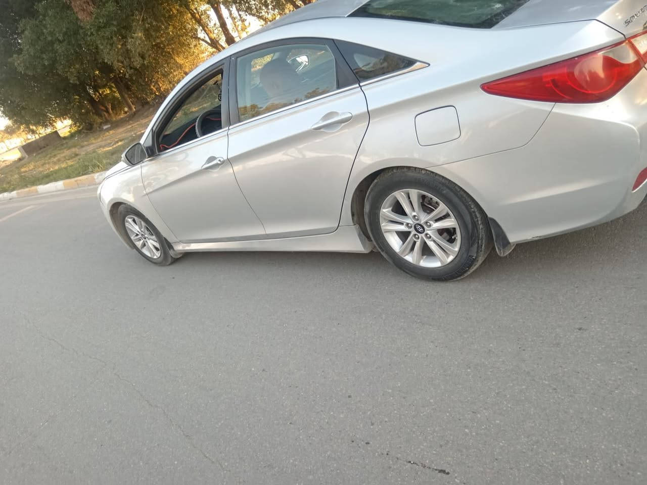 سوناته موديل 14
بسمي. تحول مباشر 
مكينه ٢٤٠٠
مكانه كربله 

‭٠٧٧٤ ٢٤٨ ٧٦٢٢‬
