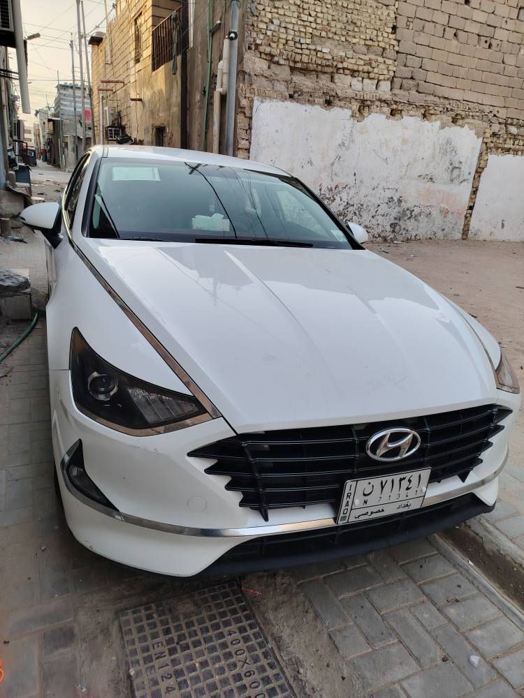 الوصف: سوناتا خليجي موديل 2020
السيارة كفالة ضربة بارد حادث عدا باب السائق مفتوح بدون حادث
حساسات امامي خلفي
تبريد قطعتين
شاشة لمس
اشاير بالمري
تخم تاير جديد مع سبير ويل
دوشمة جلد أرضية وكشنات
السيارة اقصاد استقطاع مباشر بعد سنه وتصير حرة
محرك اقتصادي 2000
السعر 177 بيها مجال حك الجية
*********** واتسب البصرة, العراق
