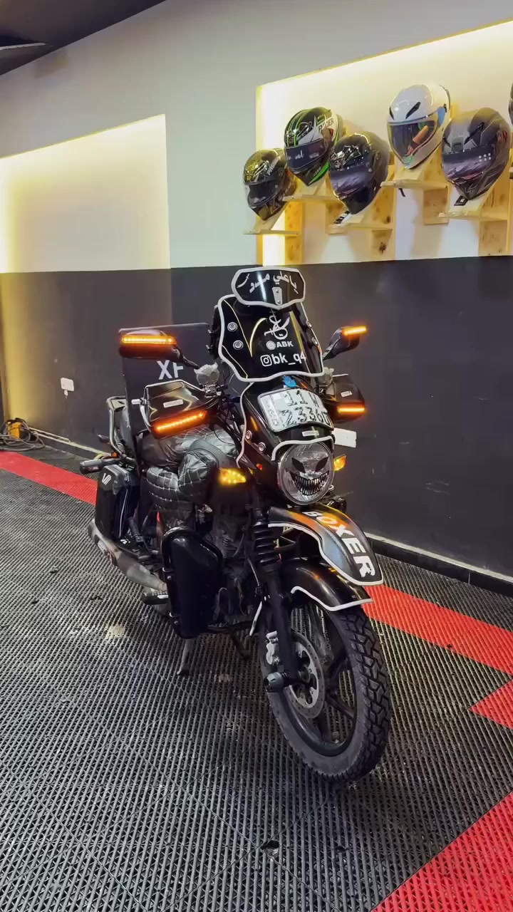 للبيع بوكسر 2022
رقم بغداد تحويل ثاني يوم
محرك مكفول دبلات وماشة جديد 
تخم وياله جديد+ تخم تايرات جديد 
مابيهه اي نقص ابيع على حطتهه 
السعر (مليونين ونص) وبيها مجال بسيط 
***********
