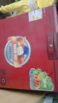 ثلاجة • للبيع