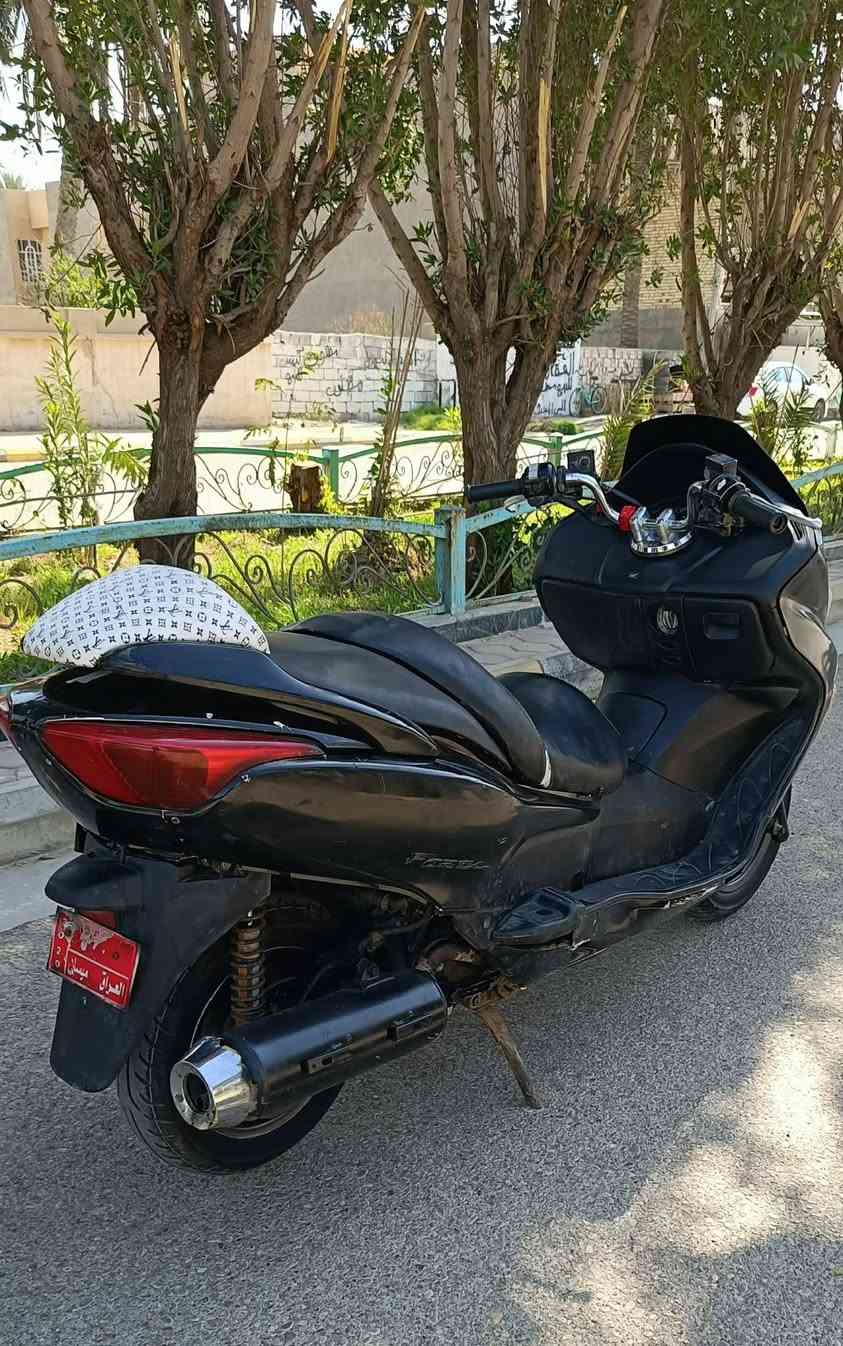 سلام عليكم دراجه فورزه 08 عميه بلاد كفرات ابلادي بس مصبوغ جمالية بس رايمر كهربائيات  شغاله مابيهه كل نقص بصمه دراجه خير من الله مكاني بالكوت بيع او مراوس  بسبيسي ياباني متواجد خاص رقم ***********
