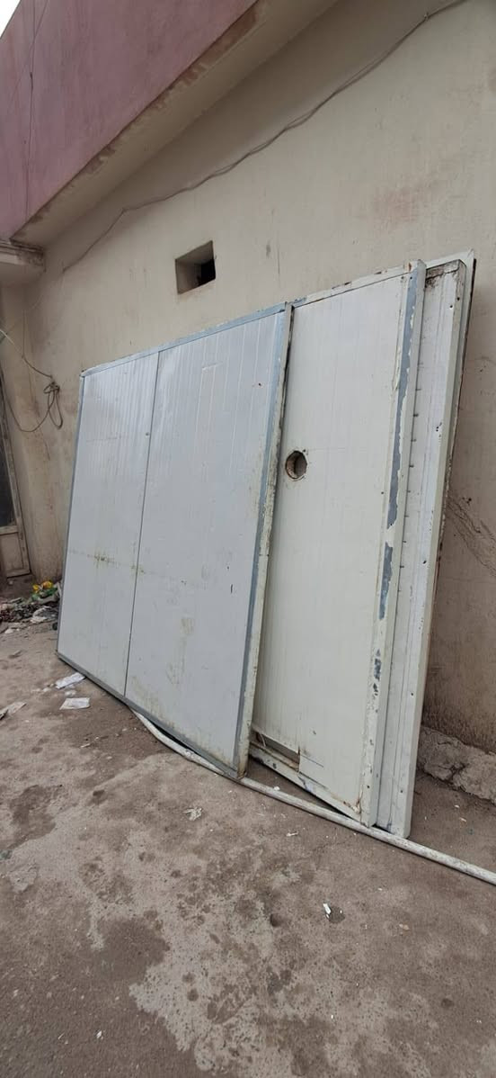 عندي غرفه صندويج بنل للبيع وتس اب ***********
