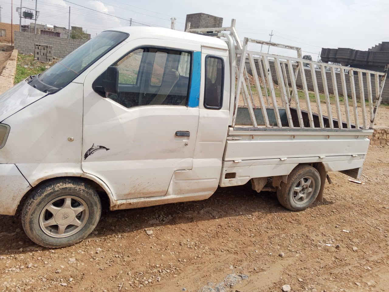 عموشه 2007للبيع السعر 16المكان حي غزه 
ملكف بل نشر هاذ صاحبه ‏‪***********‬‏ اتصل علي مباشر
