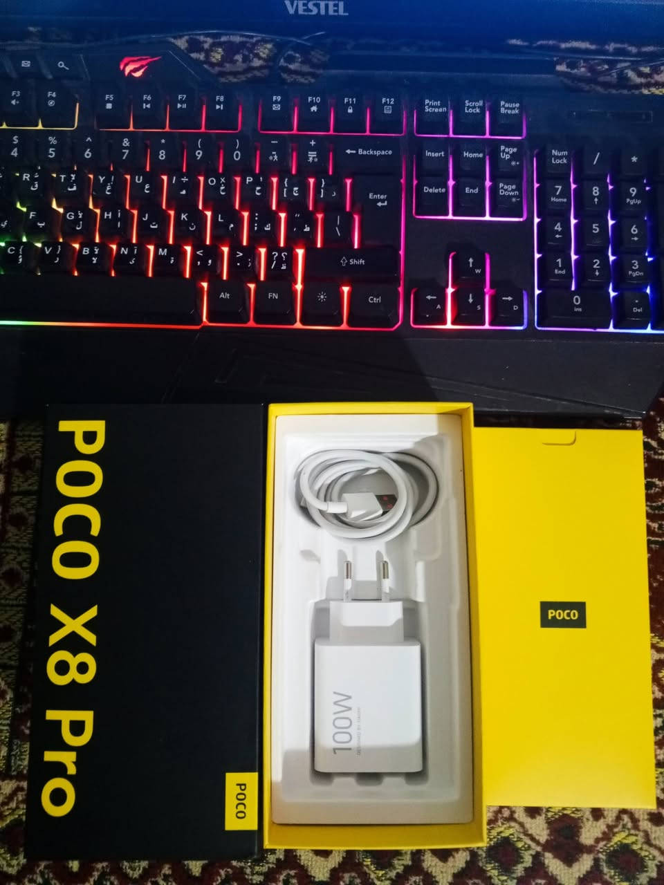 جهاز poco x8 pro مستخدم اقل 3 اسابيع ذاكرة 256 
جهاز اخو الجديد السعر 460 رقم ***********
واتساب ***********
