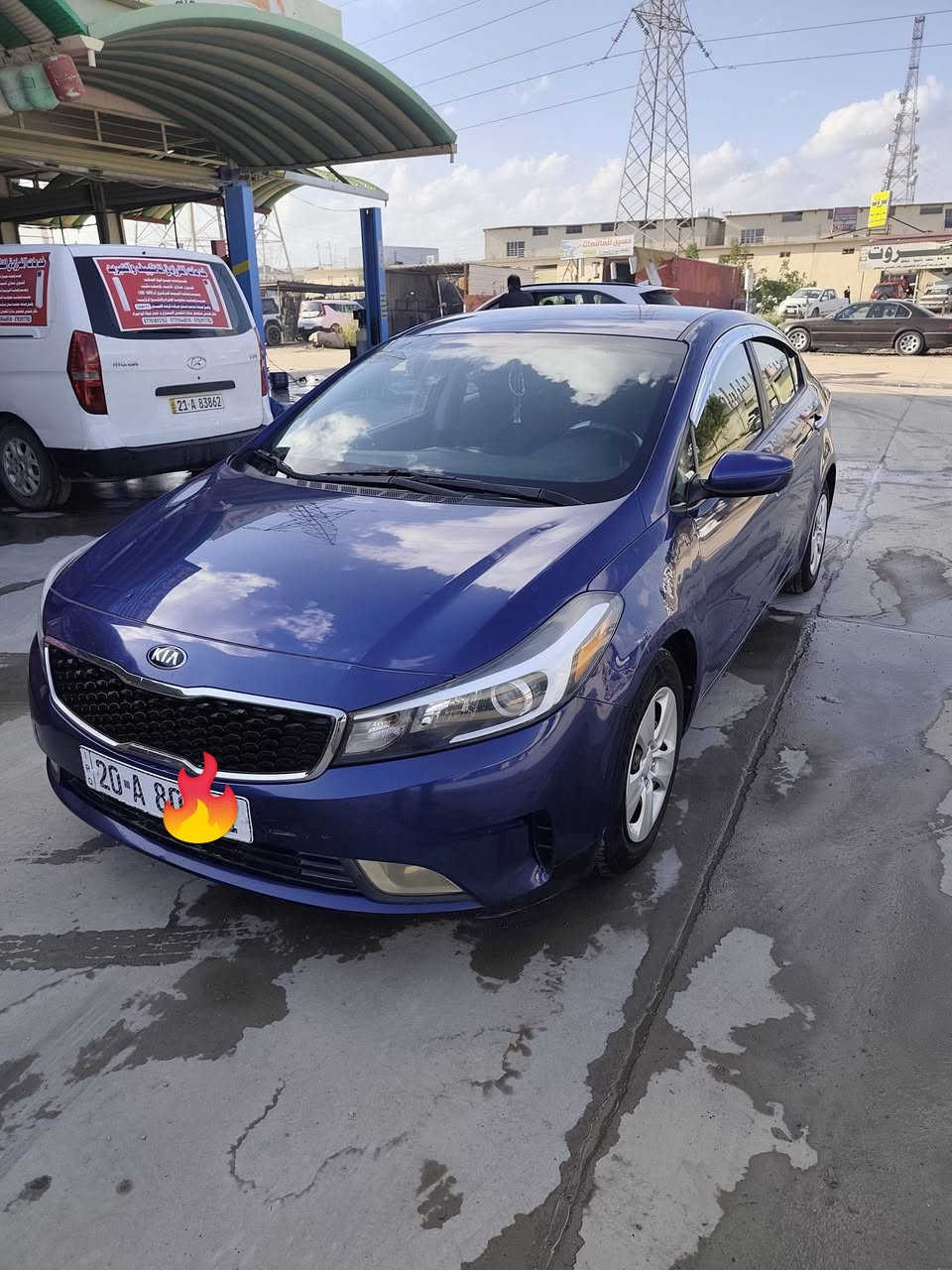 السلام عليكم
فورتي 2018 
رقم ديالى جديد
ماشية 95الف ميل حقيقي
بيه صبغ بابتين جهة اليمين الصدر  
ايرباك بردة بس 
السيارة كلش جديدة اني مستورده 
شاشة وكاميرا استيرن تحكم جهتين 
الاتصال او واتساب
***********
