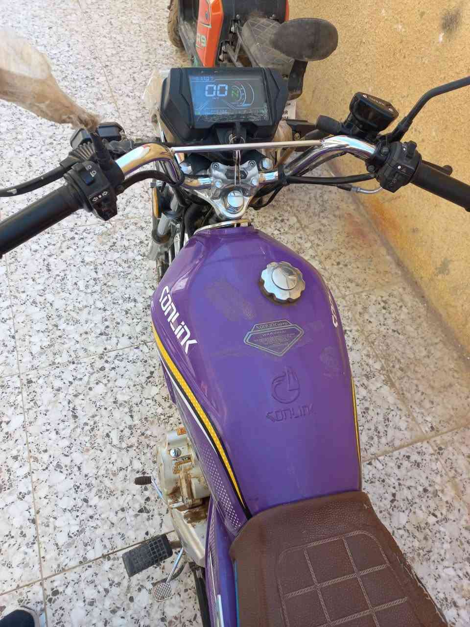 دراجة سيفان 24 محرك 200
السعر 750 المكان تكريت


**إذا كنت صاحب هذا الإعلان وتريد حذفه لأي سبب، رجاءا أرسل رسالة إلى الدعم الفني**