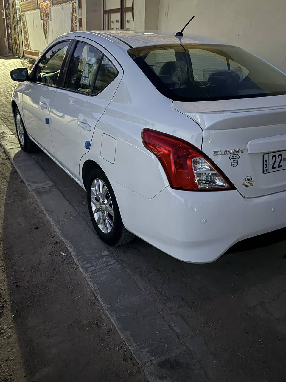 السلام عليكم
صني مصري موديل 23كفاله عامه من شخط  داخل اسود 
ماشيه 37سيبر مانزل بعدهي وضع شركه سياره 
تبريد قطعتين 
شاشه اصليه 
بلتوث 

محرك 1500 
وايل كب 
 

السعر 117بيه مجال بسيط 
إلا تفاصيل اتصال ***********
