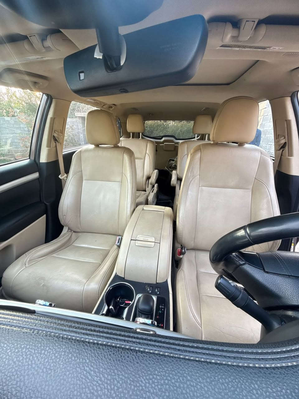 السلام عليكم
هايلندر ٢٠١٩ وارد  أمريكي  بدون ايرباك
حادثه خفيف جدا
 جاملغ 
وشبر كلير بالباب
السعر ٢٤٥ وبيها مجال
اللون جوزي
فئة Xle
فتحة سقف.
رادارات
قيادة ذاتيه
داخل جلد بيجي
تحديد مسار
وبعد مواصفات 
 رقم اربيل ب اسمي السياره جاهزه بدون نقص  للبيع. الاتصال  ***********
مكاني الانبار الخالديه
