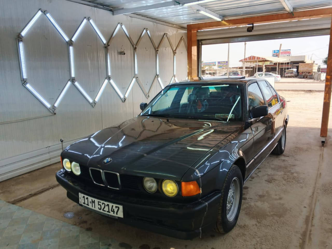 بي ام 735 اصل 
موديل 92 رقم بغداد دولي 🎖️
بااسمي گير ومكينة مكفولات 
حدادية جديدة تخم تاير جديد ✨
ويل شمسي🌞 دبل ارباك 
مكفولة من ضربة والخياس 
مصبوغه جماليه جديد✨
كهربائيات ع وضع شركة ....
السعر/ 52
عنوان بابل الاسكندرية✏️ ***********
