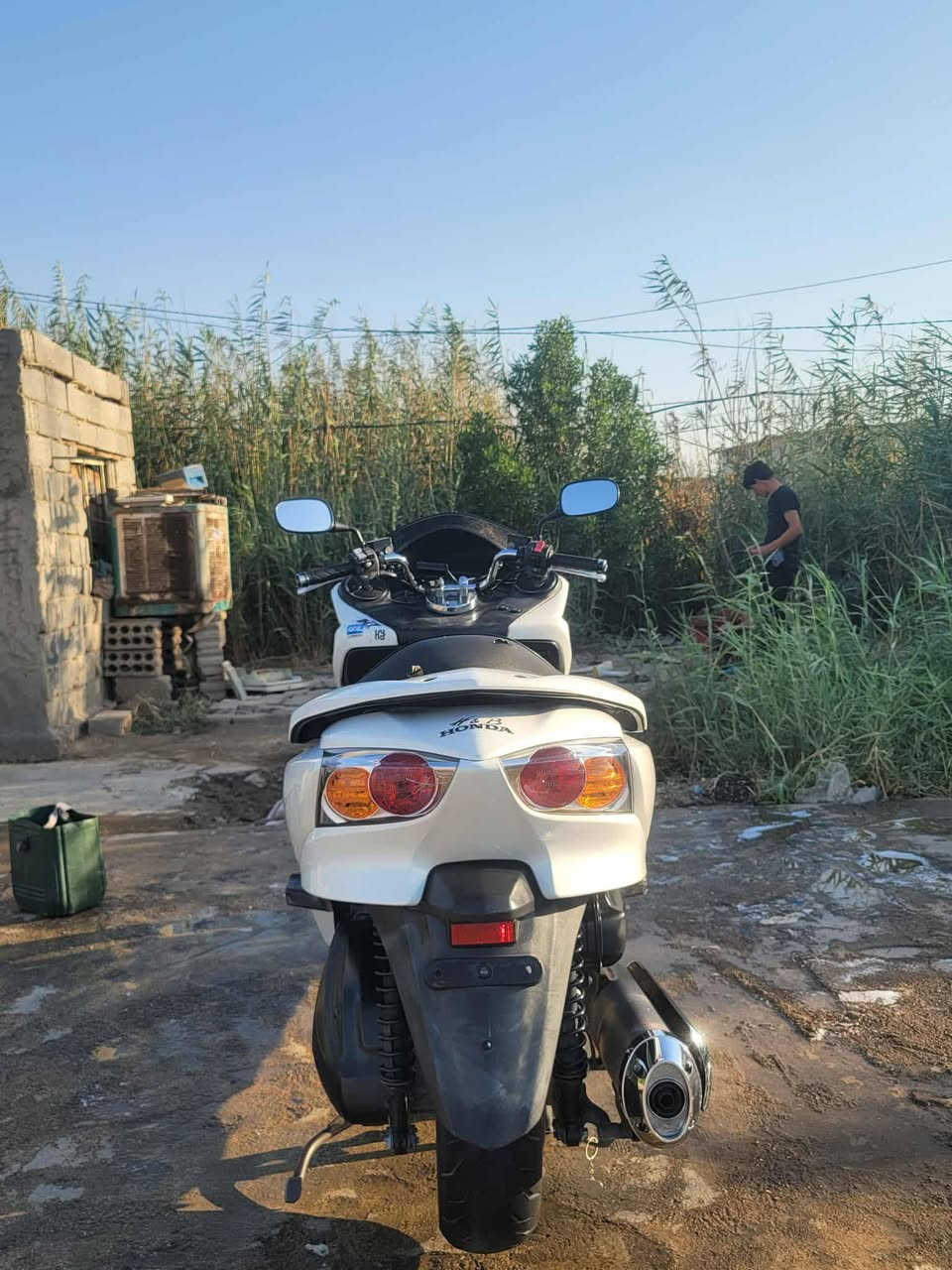 السلام عليكم 
فورزه صفر عشره للبيع 4تحويلات 7نمر ستان حسان  الدراجه مكفوله كفاله عامه السعر مليون 750 وبين مجال مكان/الكوت/واسط قضاء الحي 
رقم/***********
