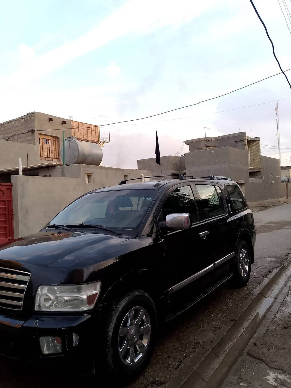 السلام عليكم ورحمه الله وبركاته 
سيارة انفنتي موديل 2007
8 سلندر السعر 100 وبيه مجال
رقم ***********
