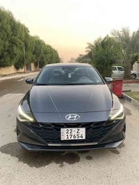 للبيع الانترا 23 حادثهه مثل ماموضح بصور سونارهه موجود  موصفاتهه/حساسات...