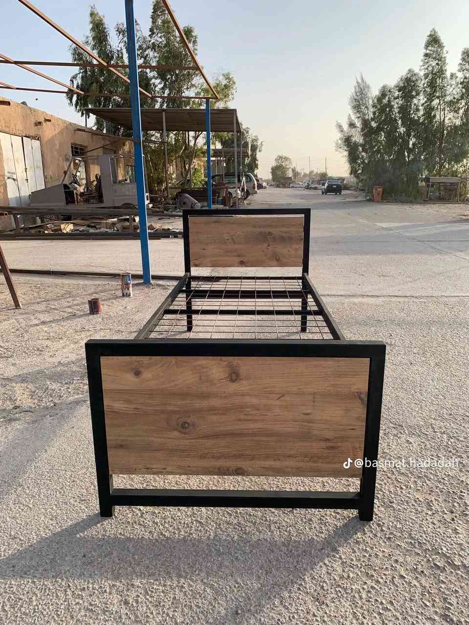 ياالله 
سلام عليكم عمل جميع نواع جرابي الحديد وبجميع موديلات والطبلات وكراسي من حديد ***********ها
***********واتساب
