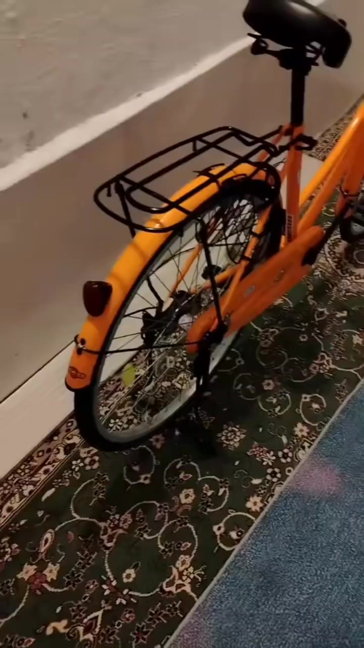 سلام عليكم شباب هاذا بايسكل 🚴🏾موديل 2022 مستخدم أسبوع مع وكاله ضمان السعر خاص الرقم🔰*********** واتساب  مكان الديوانية
