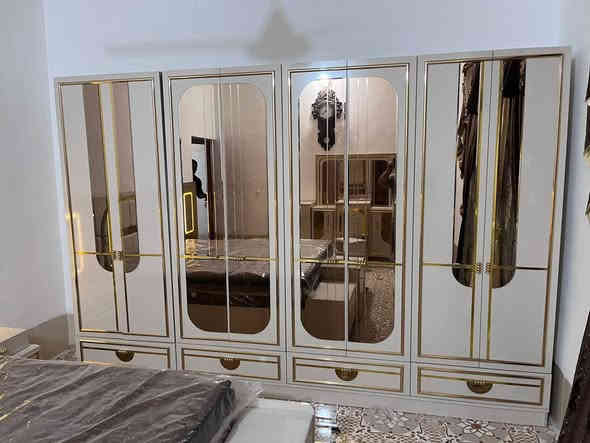 اريد للبيع غرفه جديد كلشي
