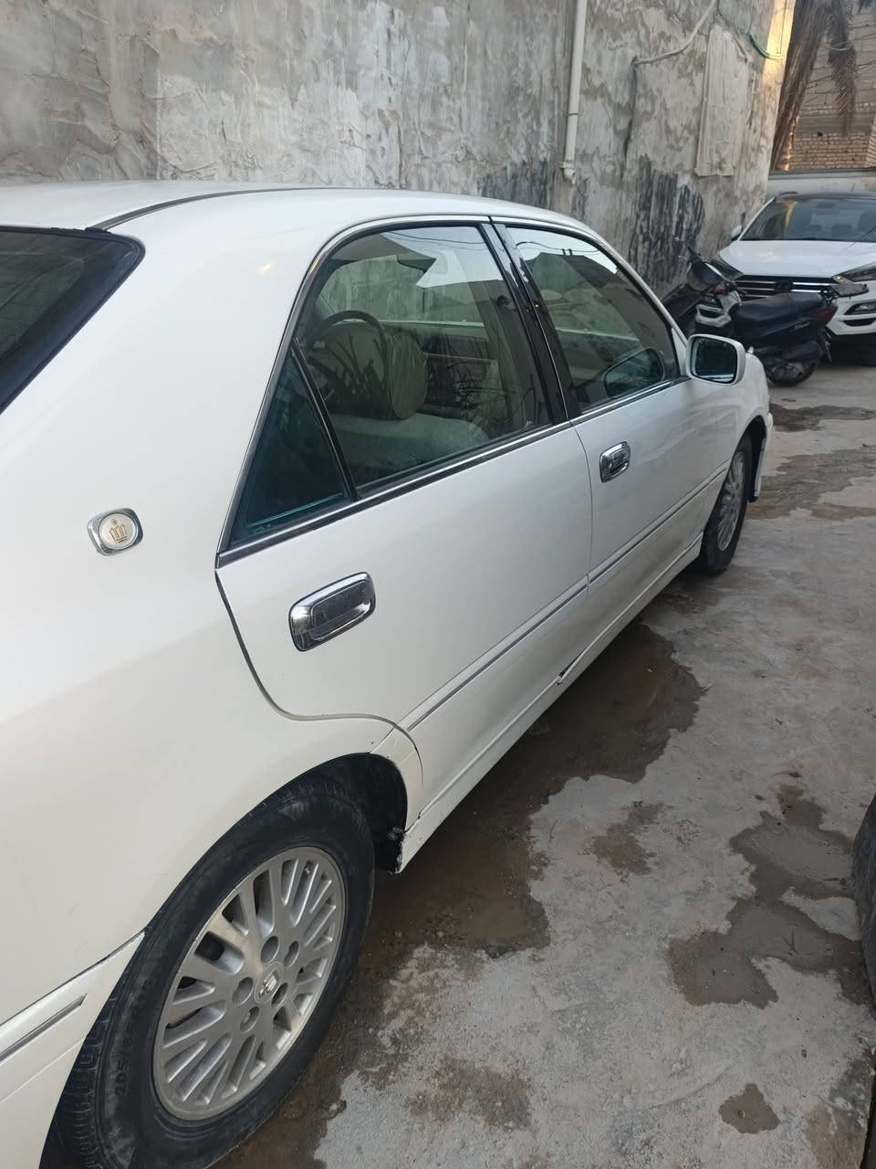 سلام عليكم
ملكه موديل 2002
قرار ٤٨ مامدفوع كمرك
اسويلك وكالة شوكت متريد 
رقم كركوك
تبريد ثلج سياره نكره سلف 3 دكم
سعرها ٦٣ بيها مجال بسيط لشراي
مكاني كربلاء ***********
