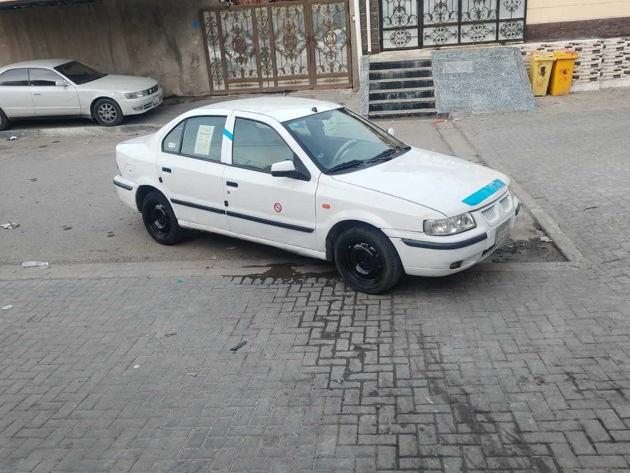 سمند ٢٠١١ كفاله من الضربه والتبديل والصبغ ماعدا الهلالات الخلفيه مكينه وكير وحداده كله مكفول تبريد ثلج جاهزه من كلشي سنويه ٢٧ رقم بصره السعر ٣٦.       ***********
