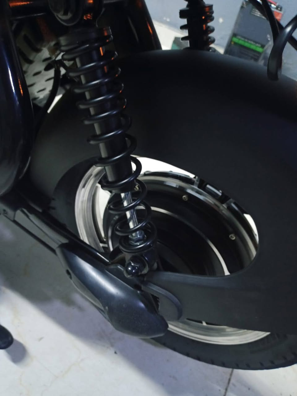 السعر 350الف فقط
دراجه شحن بونفا 5باتري
جبير ملف 1000
ضد ماء تشغيل عن بعد 
السرعه 55
ومواصفات آخره
عنوان البنوك بجوار مركز القدس
***********
