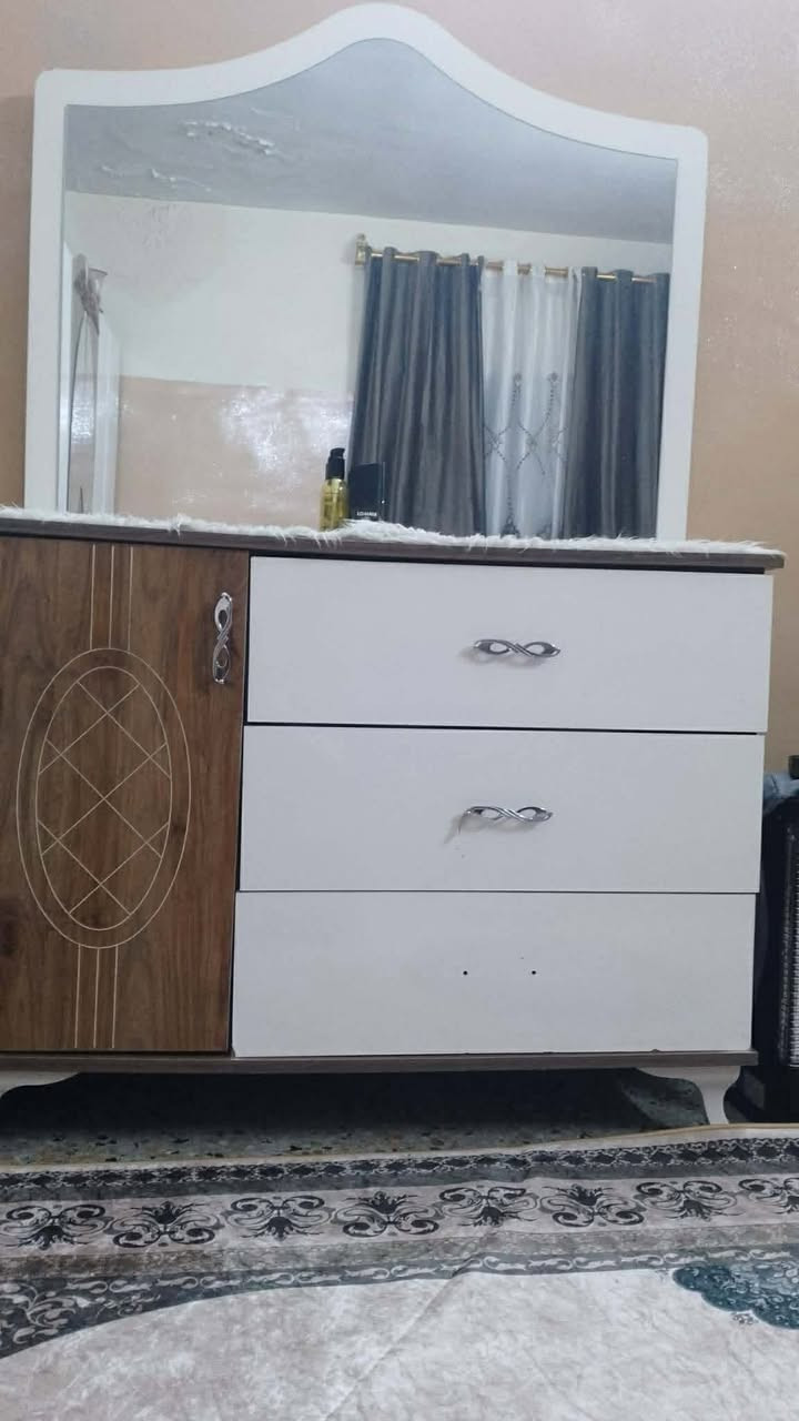 غرفه نوم تركي للبيع السعر 450وبيها مجال


**إذا كنت صاحب هذا الإعلان وتريد حذفه لأي سبب، رجاءا أرسل رسالة إلى الدعم الفني**