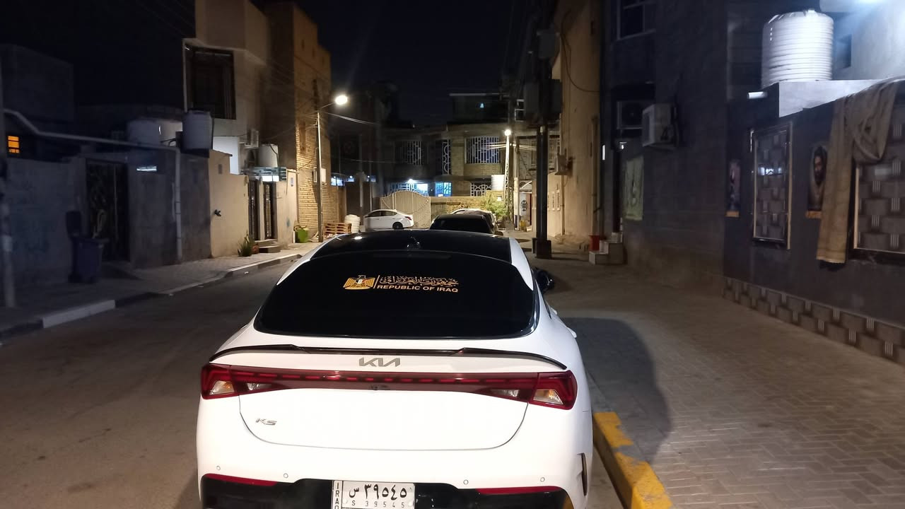 السلام عليكم للبيع كي 5 موديل 22 وارد امريكي رقم بغداد فول للاخير واحد على واحد سياره في البصره السعر 170  👉🏻


**إذا كنت صاحب هذا الإعلان وتريد حذفه لأي سبب، رجاءا أرسل رسالة إلى الدعم الفني**