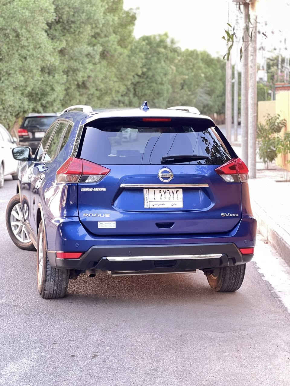 نيسان روج وارد أمريكي للبيع او المراوس حسب القناعه
مواصفات //
‏2019 / SV كامل المواصفات بدون فتحه
ماشيه75 mil
الون ازرق چويتي 2500 اربعه سلندر
خمسه راكب 👨‍👩‍👧‍👧👨‍👧‍👧
بصمة🐾
تشغيل عن بعد وخاصية فتح التبريد والدفئة حسب الجو الخارجي
دخول ذكي للسيارة
قفل الابواب بصمه🚪
الجنطة كهرباء قدم او عن طريق الريموند 
الانارة الداخلية لد زنون
اللايتات زنون ليزري نهار باليل وخاصة بالطرق الخارجية  💡💡
كشافات زنون💡
الاستيرن فول التحكم ⚡️
فور ويل درايف
تدفئة  الكشنات الاماميه 💺
الشاشة قابلة لعرض الفديو عن طريق
الفلاش او الكيبل
حساسات خلفية 
كامرة خلفية🎥
الويل حجم 17
جك رفع السيارة اصلي جديد غير مستخدم 
كير محرك شرط😁
تخم تاير باباني جديد 🛞🛞
صدر السيارة ممتاز الامامي والخالفي 🪬
التبريد ثلج ❄️❄️
السيارة بحالة ممتازة جدا 👍🏿👍🏿
جميع التصليح فقط في الشركة 🚚 🛠️
قطع الغيار عند التصليح اصلي وكاله
الضرر  الجاملخ الايمن وبنيد 
لغد شاصي كفاله 
سنوية باسمي شخصيا مشروع وطني  
التحويل في نفس اليوم
السعر 155$
السيارة نظيفة من حظ ومتعوب عليها وغير مهملة
***********
***********
