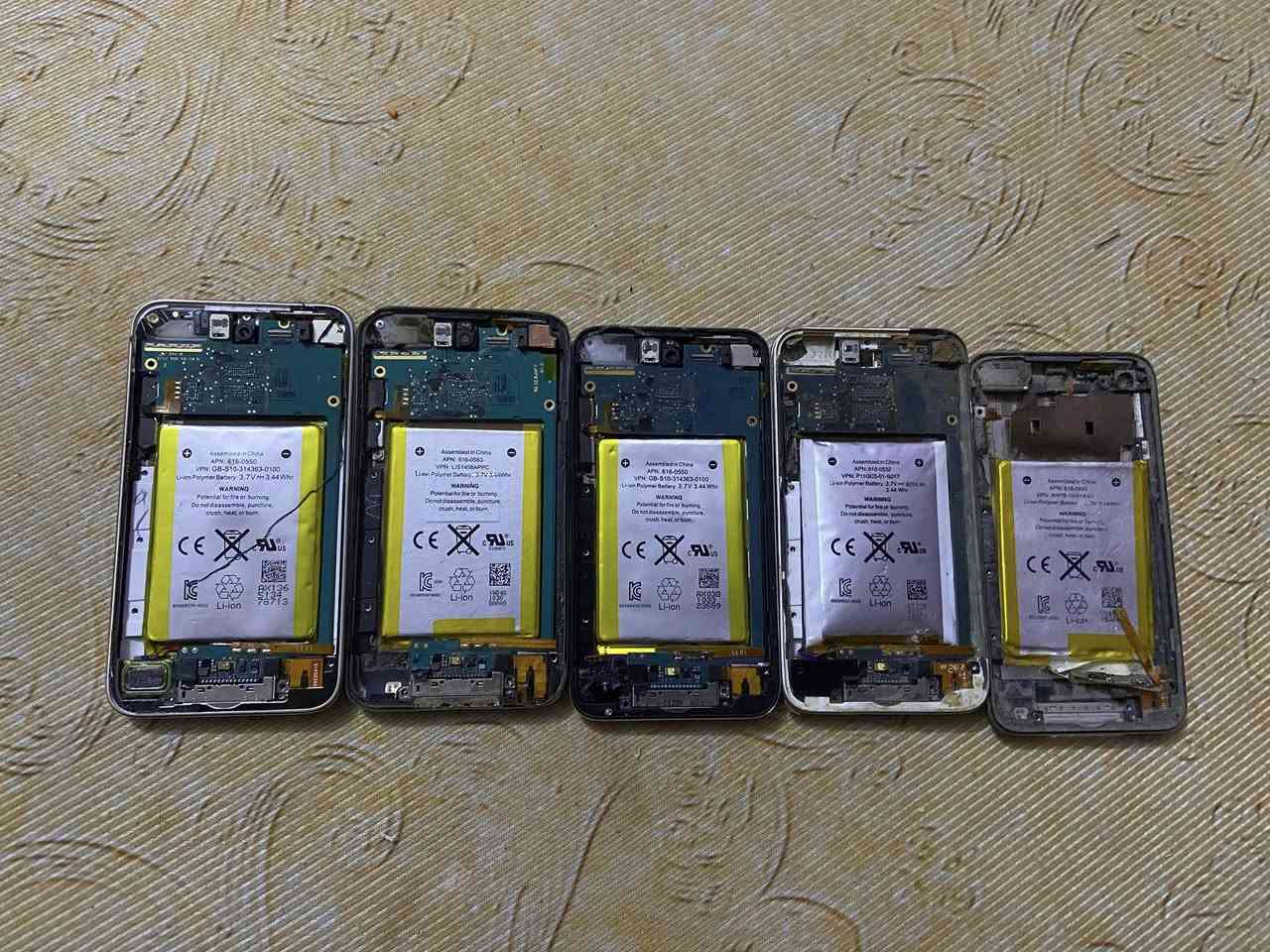 السلام عليكم 

ايبودات مال بالا كالشي ما اعرف بيهن هيج اجني افيدن جماعت التفصيخ 

سعرهن كلهن 10

توصيل متوفر


**إذا كنت صاحب هذا الإعلان وتريد حذفه لأي سبب، رجاءا أرسل رسالة إلى الدعم الفني**