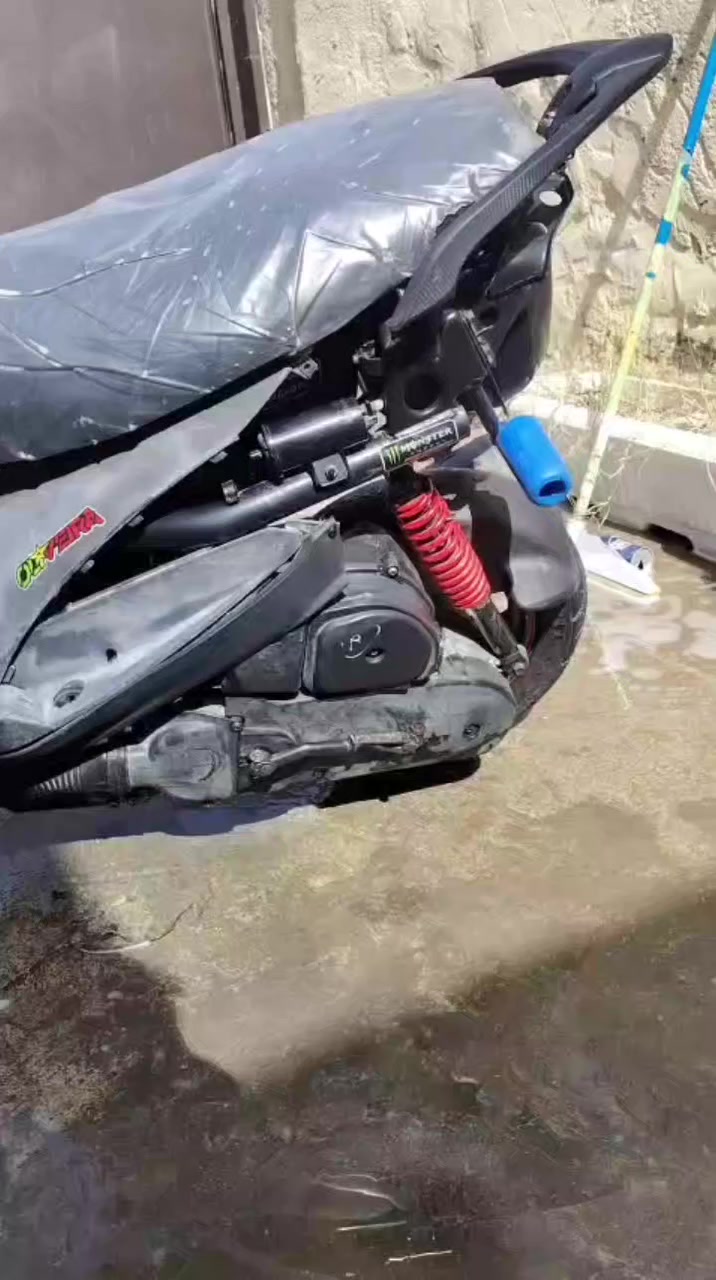 سلام عليكم حبايبي ماكس مال لعب  بلاديه نضيفه حيل بوشه ٤٩ كور بلادي سلف وهندر دراجه بيهه بومه عالي ناصي وكفراتهه كلهن موجودات السعر ٣٨٠ وبيهه مجال مكاني بغداد محموديه رقم***********
