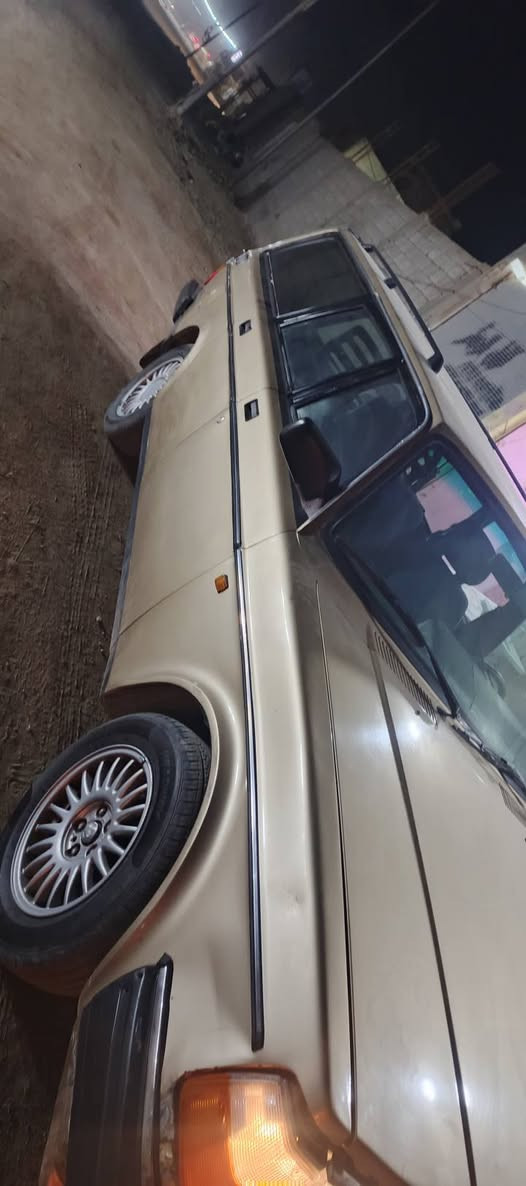 فولفو موديل 87 نوع السياره 240 رقم نجف راعيها بالنجف كفاله من ضربه مصبوغه جماليه تبريد شغال تخم تاير جديد كير المكينه مكفولات السعر45 رقم الهاتف***********
