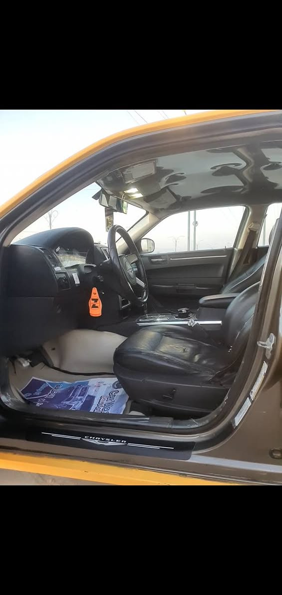 سلام عليكم اوباما 2010 اصل كفالة للخير مكينة كير حدادة تخم تاير تتفئ تبريد تشغيل ع بعد عينة طافية سيارة ع البلاد وجاهزة لاتبديل ولاضربة بس البنيد مفتوح وارجع 
نفسة تفاصيل اتصل وخادم *********** لاتراسلني المكان العمارة السيارة صبغة وحدة
