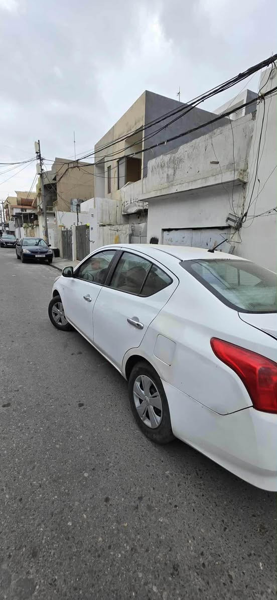 لاکشمی بای 2016  گێڕ مکینە تە برید تە قوو ڕە قە بە شرت سە نووی  وڕە قمی نوویە سە یارە کە زۆر پاکە  بە ناوی خۆمانە یە ک پارچە ی بۆیاغە لە گە ڵ مستە ڕە ی پشتی گۆڕاوە بە ڵا م بێ ژوورێ پێشی کە پسە  سعر  87 مجالێکی زۆر کم  گر مشتە ری نی بێزارم مکە لە گە ڵ ڕێز م                      *********** أربيل, العراق
