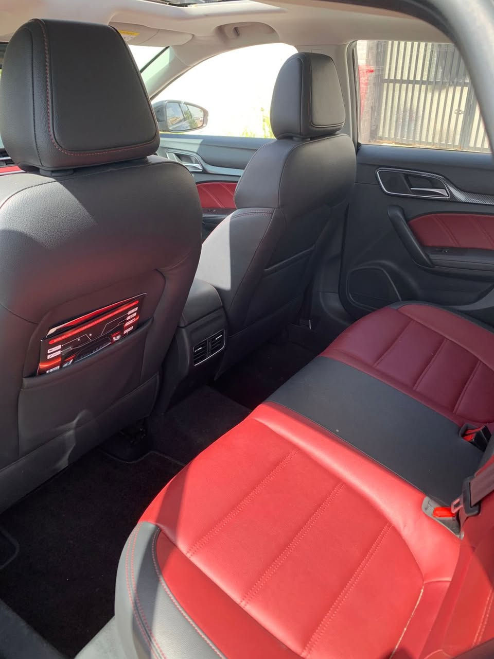 السلام عليكم MG6 2023للبيع رقم كاتي ضررها صبغ 3 قطع دبي بدون دواخل وشاصي وشرط ترقيم للاستفسار ﺎڪثر ***********
