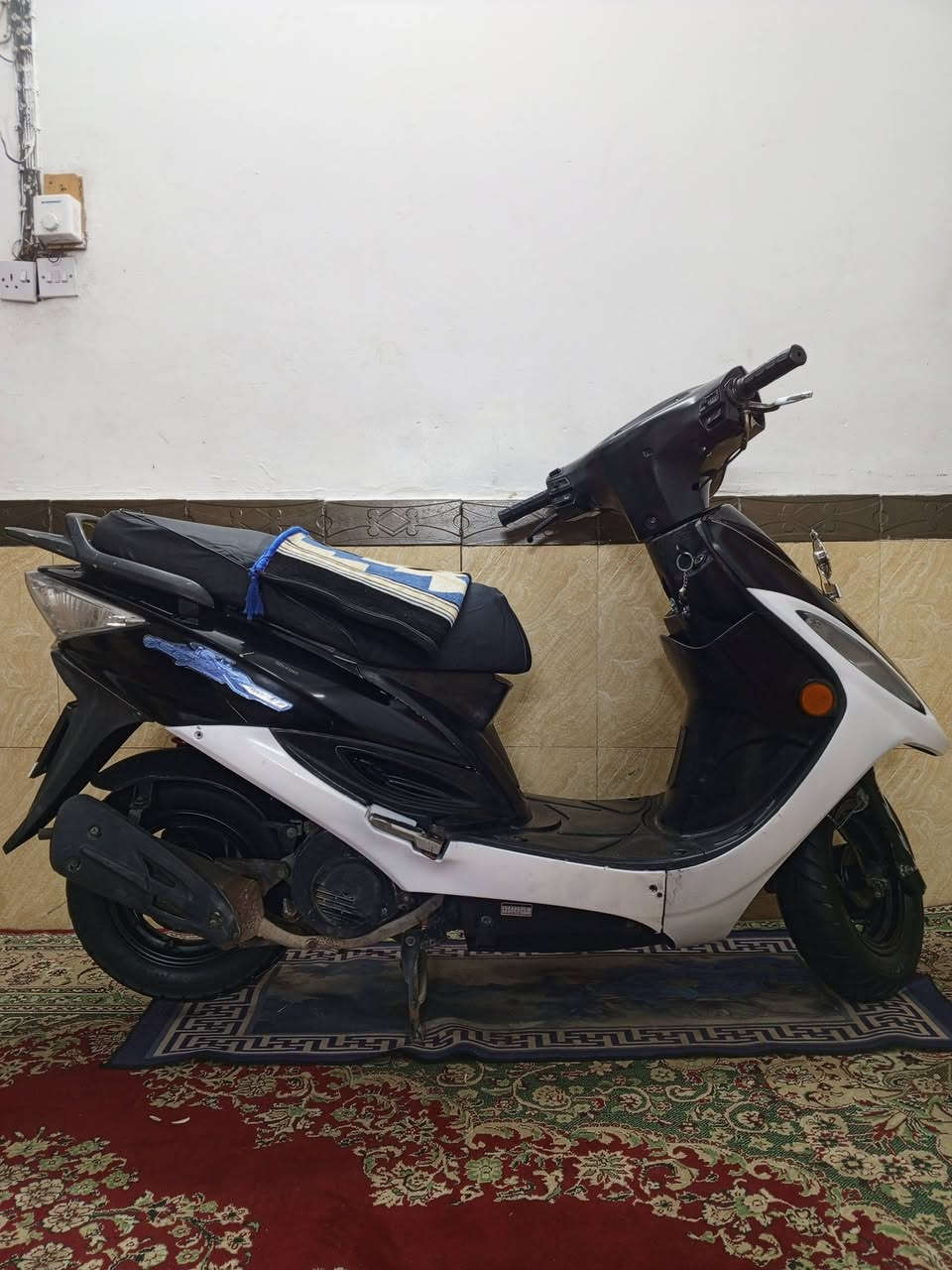 كامكو جي فور
بلاديه كله مختم كهربائيات شغاله  السعر 425 وبيه مجال
شلعه ومعدل فول كيج بانزين شغال
الرون شغال دراجه خرسه
*********** واتساب
