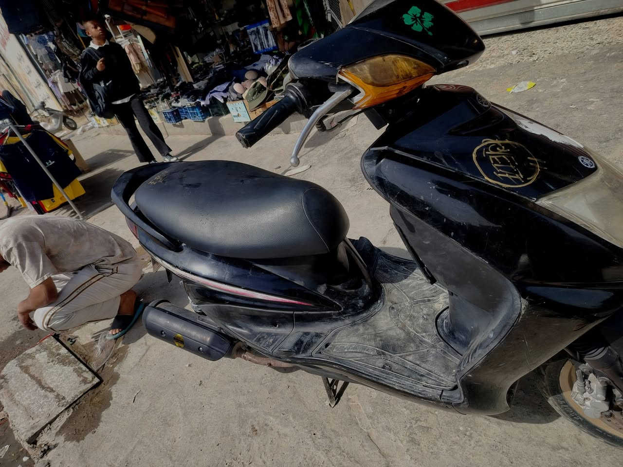 سلام عليكم  دراجه سكنس كابريتر نثيه مجفته تجفيت مفول  دراجه كلش  نضيف  كله  شغال  كهربائية  سلف  كله  شغال كفارت اصليه مالته كلهن مختمات تخم تاير جديد  السعر 400بيه مجال  قليل الشراي  يتفضل  عل خاص   مكاني الحسينه الراشديه


**إذا كنت صاحب هذا الإعلان وتريد حذفه لأي سبب، رجاءا أرسل رسالة إلى الدعم الفني**