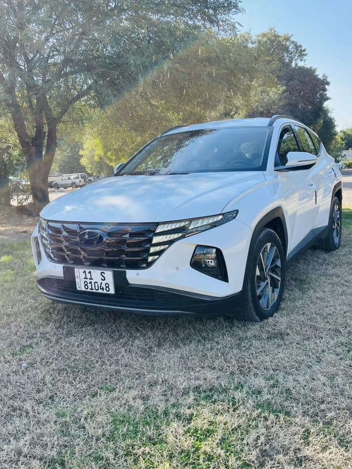 السلام عليكم
توسان موديل 2023 وارد خليجي سياره فول ما عدا الفتحه  
المواصفات
١ شاشه 
٢ بصمة
٣ كامره دواره
٤ تبريد خلفي وامامي
٥ حساس أمامي وخلفي
٦ عدسات متحركه
٧ مرايات شفط
٨ اشاره بلمري
٩ ترحيب
١٠ هند بريك دكمه
١١ اوتوهول توقف ذاتي 
١٢ رادار
١٣ ثلاث انضمه قياده ايكو سبورت نورمن
وبعد بيها هواي موصفات  المكان بغداد// الهاتف ***********
