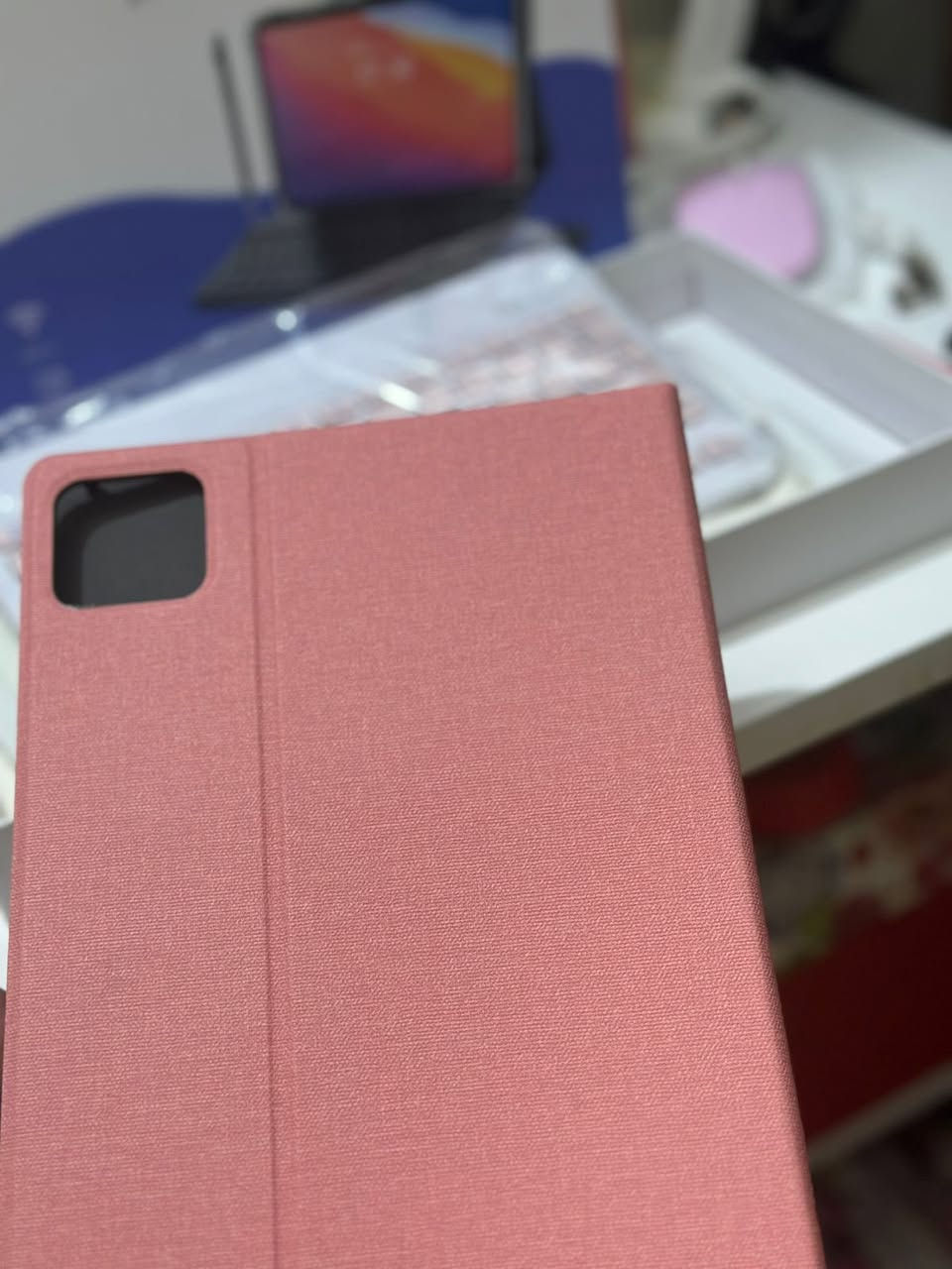 تاب T30
نظام اندرويد OS
ذاكره 128 8MB
بطاريه 7000
حجم الشاشه 10.1 
هو وكامل ملحقاته
(كفر / كيبورد/ ماوس/ قلم/ شاحن/ ادبتر)
دبل شريحه
اللون اسود و الملحقات وردي 
مستخدم ايام فقط سعره 160 و بي مجال قليل
مكان البصره القبله 
تواصل ***********
