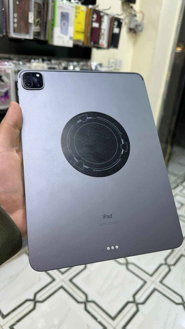 السلام عليكم ايباد 11 برو 2020 ذاكره 128 الايباد نظيف تشغيل لعبه بوبجي 120 فريم وتشغيل لعبه call of duty mobile 120 فريم رقمي *********** موصل, نينوى

