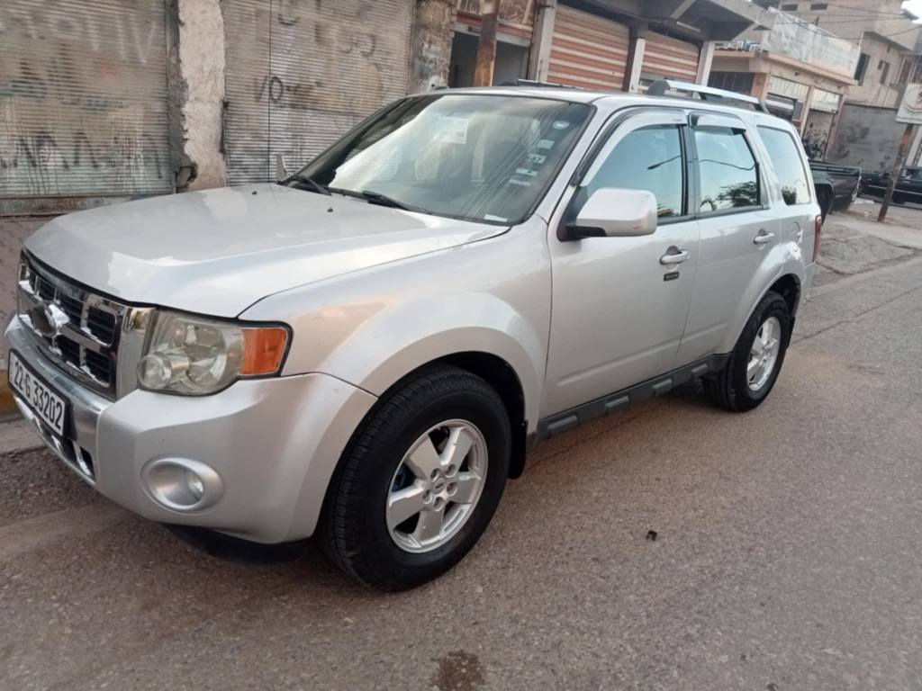 بەناوی خودا
فۆرت ئیسکەیپ زۆجوان،مۆدێل،2011
250 هەزارڕۆشتووە،،،،سۆنەرم داناوە
فول مواصفات،ئۆتۆماتیک، سڵاید، ABS
کۆدی دەرگا،توڵی سەقف،جڵد،جام کارەبا، ئاوێنەکارەبا، 4تایەی لۆکی لەژێرە
گێڕومەکینەی نەکراوەتەوە،سەنەوی تازە،تا 2029تەنها 2پارچە بۆیاخی هەیە
 بێ تەقەوڕەقە بێ مەسرەف
ماشاءاللە لەسەردەقی شەریکە ماوەتەوە
***********،،،،،نرخ،،،118$قفل
***********،هەڵەبجەی شەهید
تێبینی سۆنەرم داناوە حلبجة, السليمانية
