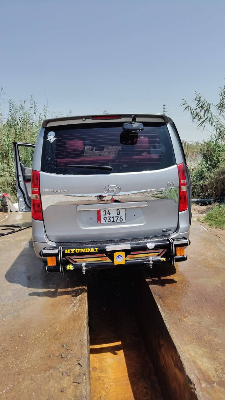 12 سبلاين دخول 23 سنويه سياره جديده بيها حكه باب الاسلايت بصيطه مامثره سياره وضع شركه مسستمه داير ودوس مسح في ئايبي ويلات وبكلايت 0770 4957601  سعر 225
