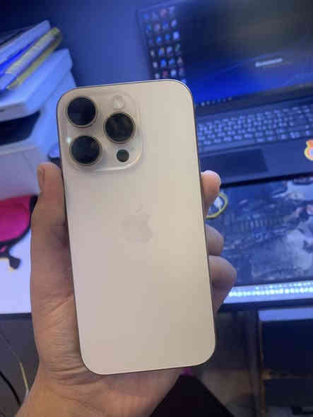 سلام عليكم 16 برو 128 بطاريه 100 بي فقط سواد بل شاشه سعر 825 عنوان شارع الربيعي مركز الشامي ***********
