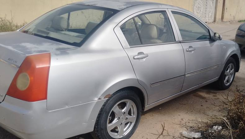 السلام عليكم شيري A5 2010    سنويه إلى 2028 محرك 2000
 بيها ضربة جاملغ السايق ومصبوغة احزام  بسعر 37 وبيه مجال منطقة الجمعيات  الاستفسار الاتصال بل رقم ***********
