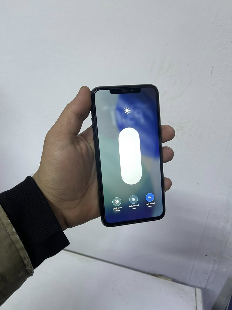 آيفون ١١ برو ماكس
٢٥٦ تك بطاريه ٧٤ 
مبدل شاشه جي اكس فيس إيدي شغال 
سعره٢٥٠ بي مجال بسيط 
***********
موصل ايسر حي فلسطين
