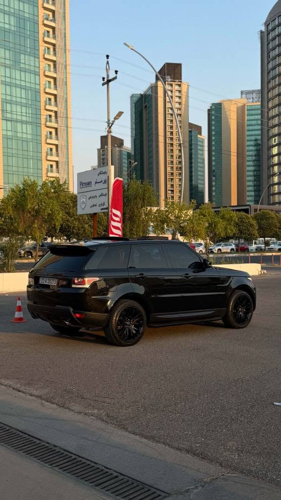 Range rover sport 
موديل ٢٠١٦ 
مةكينة V6 سوپةر چارج  بةنزين 

فوول مواصفات  ئةمريكي 

هيچ بوياغي نية  چاملغ و بونيدي بيلادي گوراوة شةريكة
   ١١٠ هةزار رويشتوة  
زور زور تازةية سةيارةكة  يةك دينار مةسرةفي تيدا نيية  
هةموو شتي بةشةرت دةفروشم 

بةناوي خومة  تةحويل و غرامة بةشةرت 
سعر $238 مجال 

***********  اربيل أربيل, العراق
