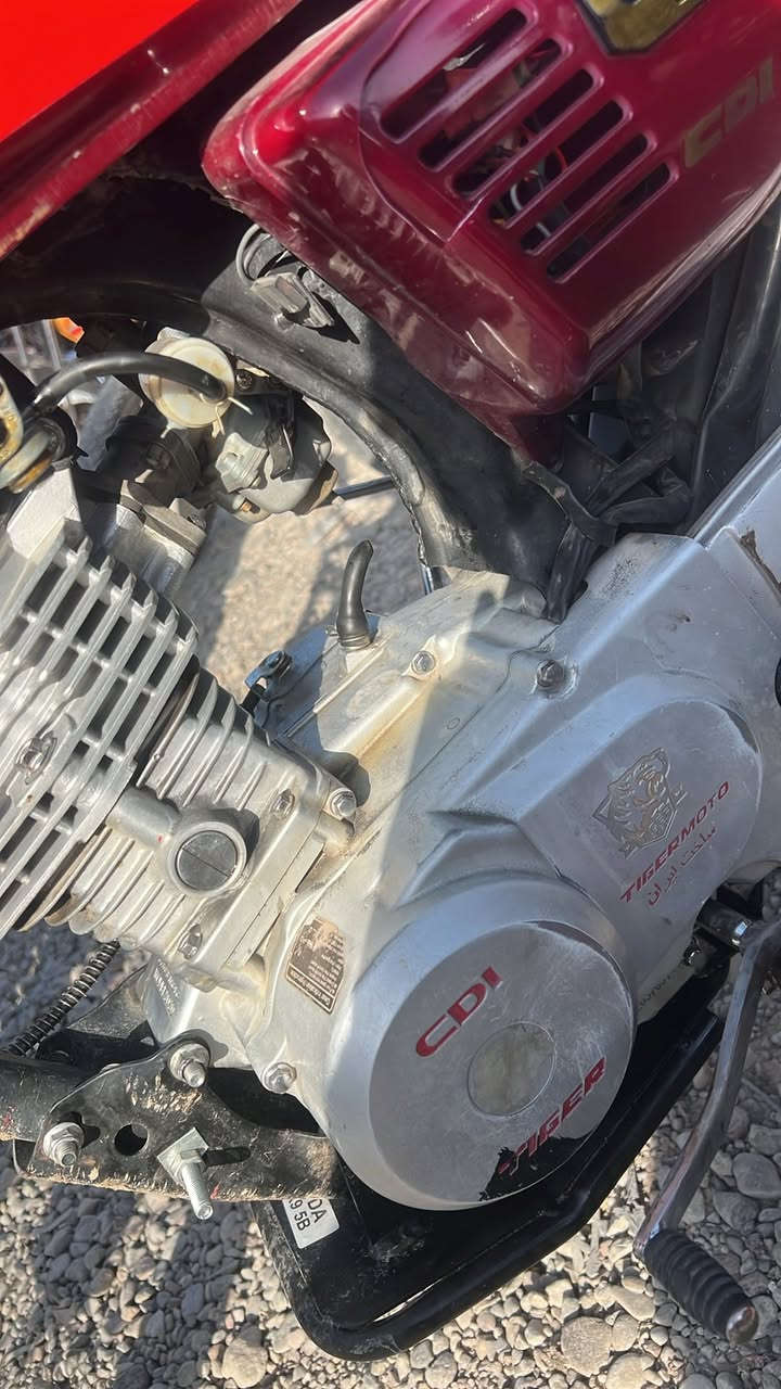 ‏إخواني هذا ما طول للبيع ‏إخواني مكينة كباس موديل 20 ‏عطور جديد صفر إذا إيزون خابرني هاي الرقم وسعره 270 وبي مجال ***********￼￼￼￼
