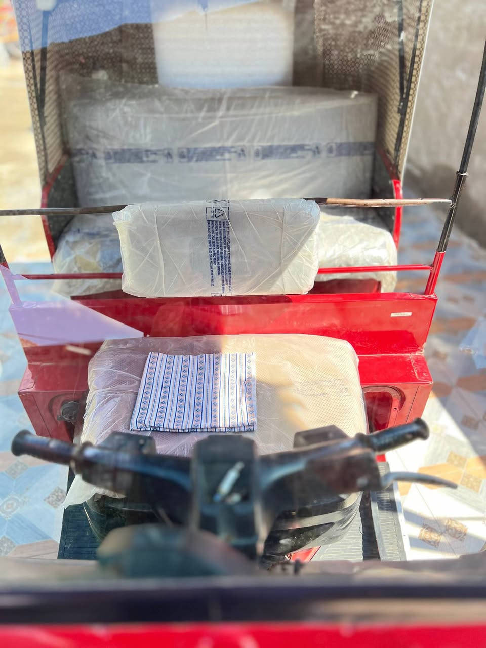 سلام عليكم تكتك للبيع موديل 2018شهر 6رقم وسنويه 
أنكليزي مداور ثاني يوم الدراجه مصبوغه جماليه بيه بارد بصفحه قليل مكينه مال 20مجفته تجفين شركه 
***********الستفسار
