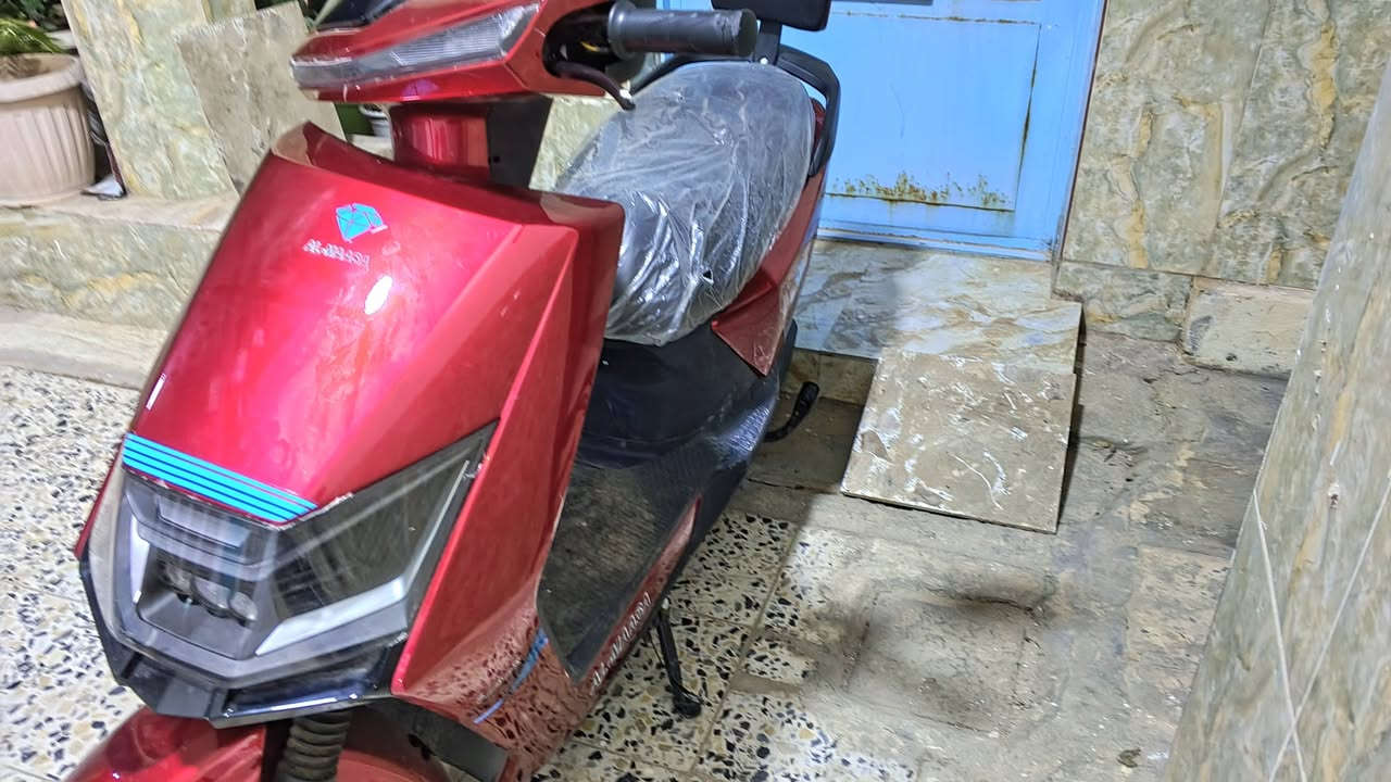 السلام على دراجة 🛵 ماسة شحن🔋 
موديل 2️⃣0️⃣2️⃣5️⃣ 
6️⃣بطاريات دبل 🔋
ملف 2️⃣0️⃣0️⃣0️⃣W نحاس حقيقي 100%
عقل مال شركة غير مبدل ✅
دراجة جديدة شركة ماشي فقط 8️⃣0️⃣0️⃣ 
بطاريات فول 🔥 عقل فول 🔥 ملف فول 🔥 كفرات وكشر 🔥 كهربائيات فول 🔥
مواصفات ومميزات الدراجة ⬇️ /
شاشة الكترونية 🔥 هورن 🔥 نظام رجوع الى الخلف 🔥 اشارة يمين 🔥 اشارة يسار 🔥 دبل اشارة 🔥 4 نمر 🔥 مثبت سرعه 🔥 عارض اعطال 🔥 الوان باللايت 🔥 لايت ناصي 🔥 لايت عالي 🔥 

الدراجة انظف من الي موجودة بالصور دراجة جديدة لوك صار شهرين من اخذتها فقط مماشي بيها هواي فقط 800 يعني جديدة بمعنى الكلمة فقط طريقي بيها للدوام وارجع دراجة نشطة لابعد درجة تشلع الكاع شلع تكفيك شحن تقريبا 4 ايام تمشي بيها ماكو مشكلة قليل مشحونة ومحافظ عليها حيل دراجة اخذتها 8️⃣5️⃣0️⃣ من دعاء سنتر دراجة حيل حيل نظيفة وجديدة 

الموقع 🗺️⬇️ /
الانبار / الرمادي / ال 5️⃣ كيلو 

سبب البيع ⬇️ / 
محتاج فلوس لعملية قسطرة لوالدي لولا الظروف حدتني ما ابيعها 

السعر💵⬇️/ 
7️⃣0️⃣0️⃣ الف وبي مجال 

للاتصال 📞⬇/ 
***********️
