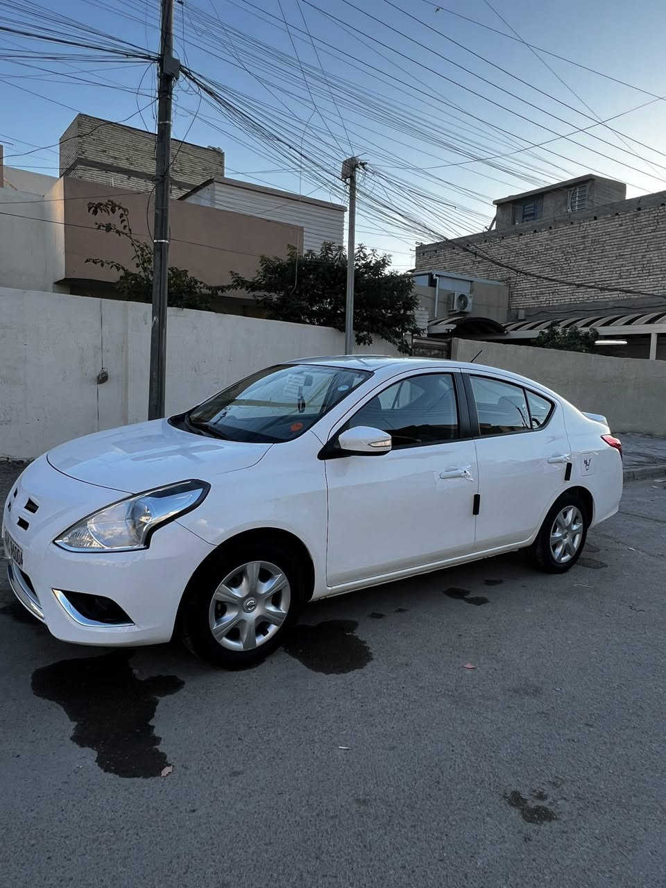 سلام عليكم للبيع نيسان سني مديل 2024مكفولة من الصبغ والبارد ماشية٢٨سيارة جديدة بمعنة الكلمة علة وضع الشركة باسم عربي مكان البياع  السعر ١٢٣وبيهة مجال حك جية ***********
