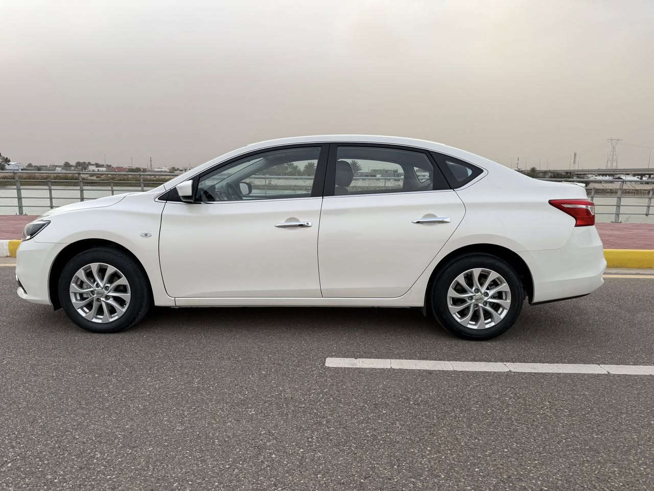 نيسان سنترا2024
رقم اربيل 
( داخل مخمل اسود)
ماشيه ٣٧ الف 
المواصفات 
1_ محرك 1600 
2_ شاشه وكامرة
7_ ويل كب
9_ نظام ايكو 
10_ اطفاء ذاتي
11_ مانع انزلاق 
13_بكلايت لد 
مكاني الانبار رمادي 
سعرالنهائي  ١٢٠ ورقه 
***********
