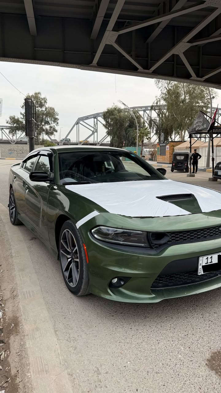 السلام عليكم
للبيع دوج جارجر 2023 RT النداء الاخير سوبر تراك باك وارد امريكي ماشية 7 الاف رقم بغداد الدولي الجديد باسمي تحويل ثاني يوم محرك 5700 هيمي 8 سلندر 
مواصفاتها :
بصمة
شاشة كبيرة
كاميرا خلفية
تشغيل عن بعد
تحكمات ستيرن
كشنات حضن
وباقي مواصفات الجارجر معروفة

السيارة بيها 3 قطع صبغ و قطعتين كلير مال امريكا

مكان السيارة / ديالى - بعقوبة
للاستفسار / ***********
