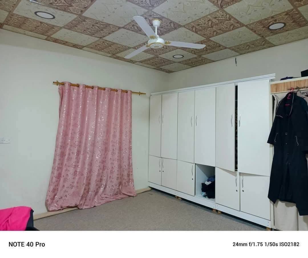 دار للبيع----مساحة 200م                                                        موقع --بنجاعلي قرب جامع رقيب                                                                                                                                                         
بناء نظيف 
كاعية سب 
مكان حلو  
فرع عريض 
-----------------------                                                                                                                         غرفتين نوم+ هول +مطبخ +استقبال+وصحيات بيتونة 
------------------------------
سعر  45مليون بي مجال
_________________                                                                                                           للاستفسار اتصال عالرقم       
٠ ***********📱
***********📱                                                     _________________________________________
